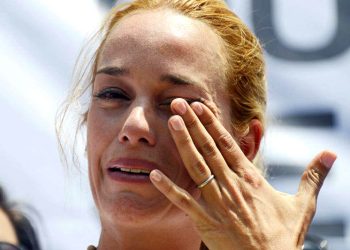 ¡IMPERDIBLE! Así lucha Lilian Tintori desde el GYM (+Video) 8 ¡IMPERDIBLE! Así lucha Lilian Tintori desde el GYM (+Video)