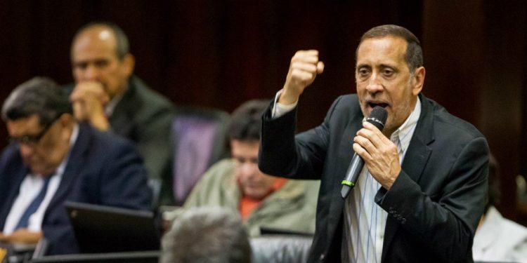 ¡ÚLTIMA HORA! Diputado José Guerra llama a «liquidar magistrados del TSJ» (+Audio)