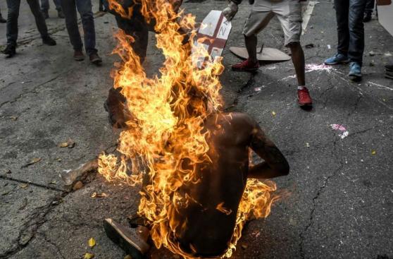 ¡TERROR! Joven es quemado por su compañero durante manifestación en Altamira (+Video y fotos) 5 558x367 (1)