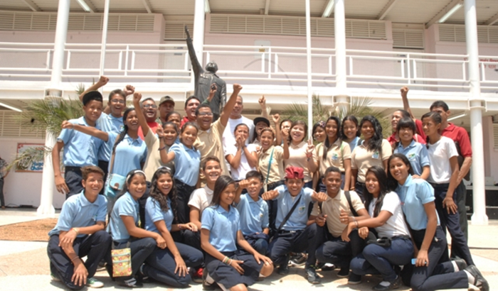 liceochavez1-700x410