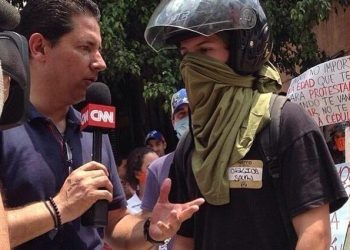 ¡Del fusil a la cámara GoPro, con muerte en  HD! Periodismo y guerra en Venezuela