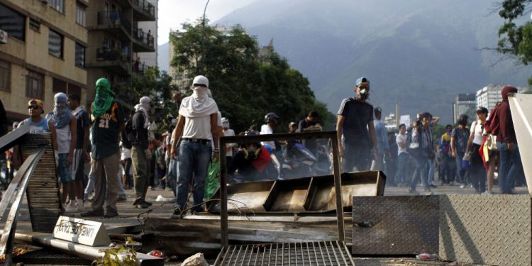 Fernando Travieso  “Las manifestaciones en Venezuela son por petróleo”