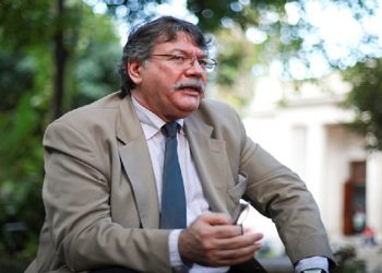 SEMIÓTICA de las FALACIAS: Ética entre la “Pos-verdad” y la “Plus-mentira»