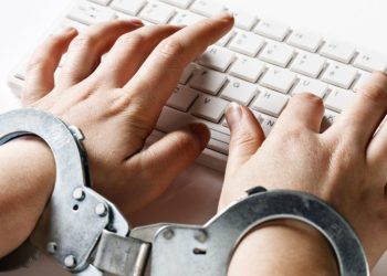 ¡Ataque en la red! «Google está implicada en la censura política»