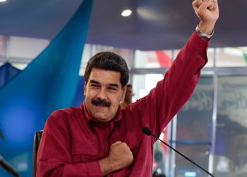 Con el pueblo unido no hay imperio que nos derrote