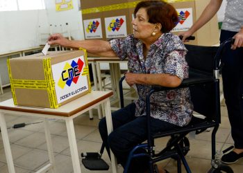 Personas con discapacidad y adultos mayores expresan su voluntad en elecciones regionales