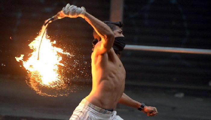 Cuatro lecciones no aprendidas por la MUD 2 p4-La violencia, esa mala consejera