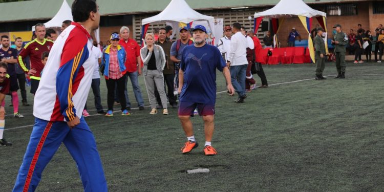 Maradona: Maduro no aflojaste nunca y te la jugaste por tu pueblo
