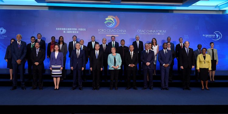 Foro China-CELAC: Comercio para el desarrollo equitativo 1 Foro China-CELAC: Comercio para el desarrollo equitativo
