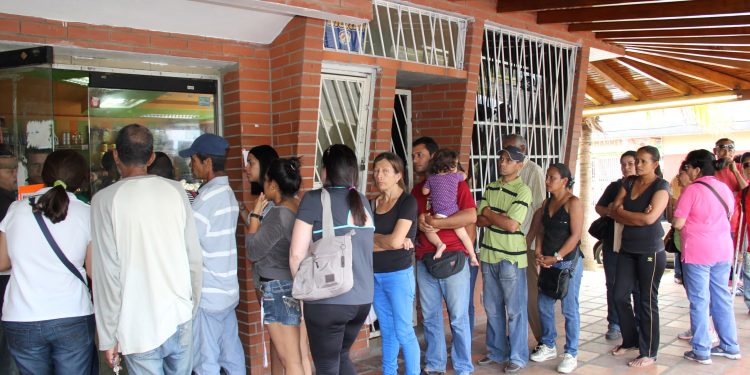 Lo que escuché en la cola de la harina 1 Lo que escuché en la cola de la harina