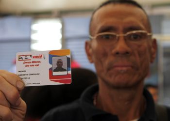 Compatriota, saca tu carnet del PSUV