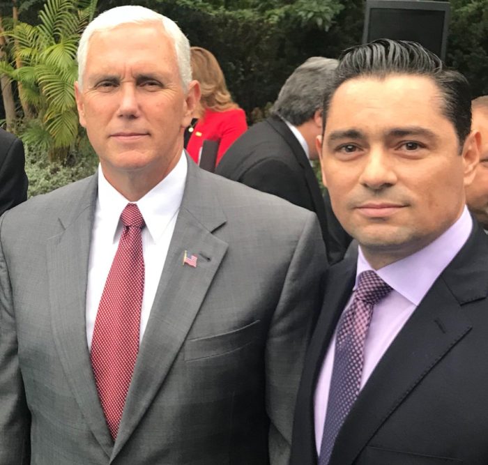 p4-Carlos Vecchio-Pence