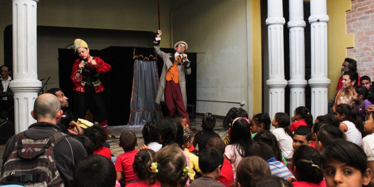 El pueblo se encontró con su teatro