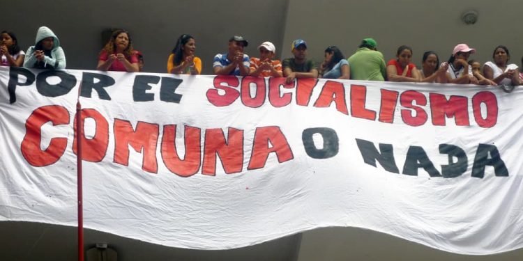 Chávez es Poder Comunal 1 Por el Socialismo ¡Comuna o Nada¡