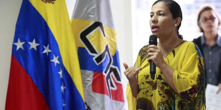 "Una democracia de alto voltaje" 1 «Una democracia de alto voltaje»