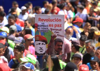 Juventud rebelde defiende logros en paz [+Galería]