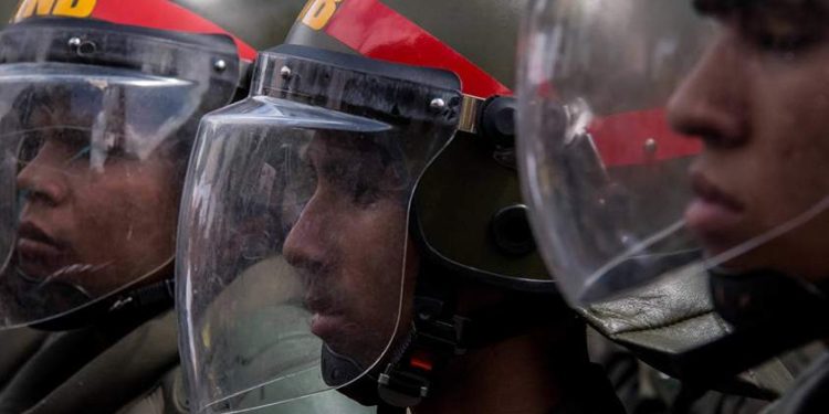 Unión cívico-militar rescató 42 GNB secuestrados por violentos Pemones