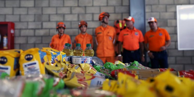 ¿Por qué es un show la Ayuda Humanitaria? 1 ¿Por qué es un show la Ayuda Humanitaria?
