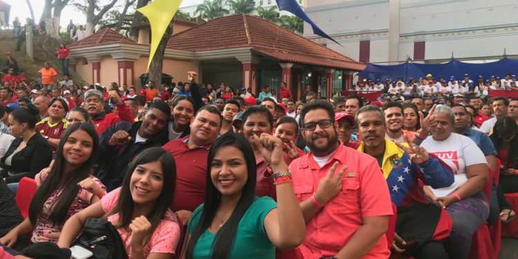 Unas 42 mil comunidades participaron en jornada de diálogo del PSUV 1 Unas 42 mil comunidades participaron en jornada de diálogo del PSUV