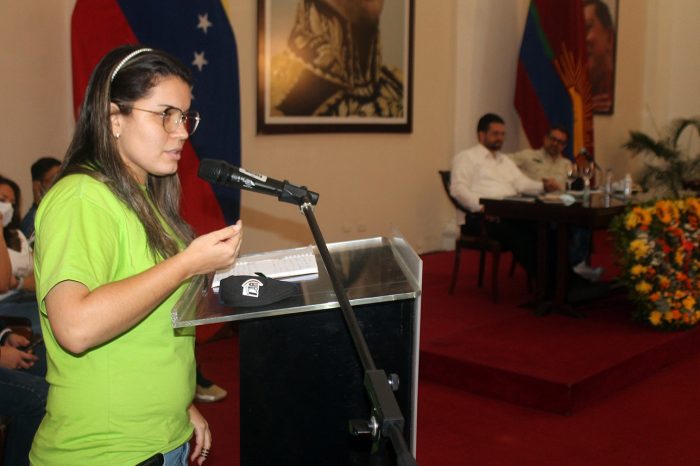 Ministro César Trómpiz se incorporó al Diálogo Regional: acuerdan en Foro Universitario activar Ruta Universitaria Integrada en Carabobo 3 7 Jessica Bello Presidenta FCU UC