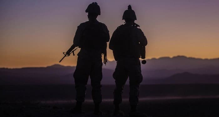 La guerra no convencional contra Venezuela 1 dos_soldados_yankees
