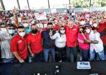 Héctor Rodríguez: agua potable para cada hogar 6 Héctor Rodríguez