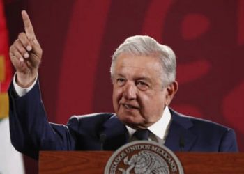 AMLO, siempre en la mira