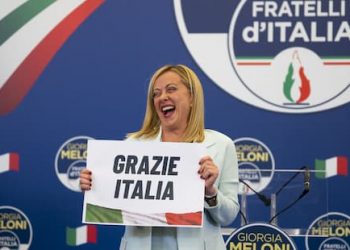 En Italia gana la ultraderecha 7 Ahora, hay que darle otro apretón a las clases populares; con las reformas estructurales impuestas por la Unión Europea para conceder préstamos post-covid. Un cuchillo que se avecina, junto con las subidas de precios y los despidos provocados por las consecuencias del conflicto en Ucrania y la especulación internacional
