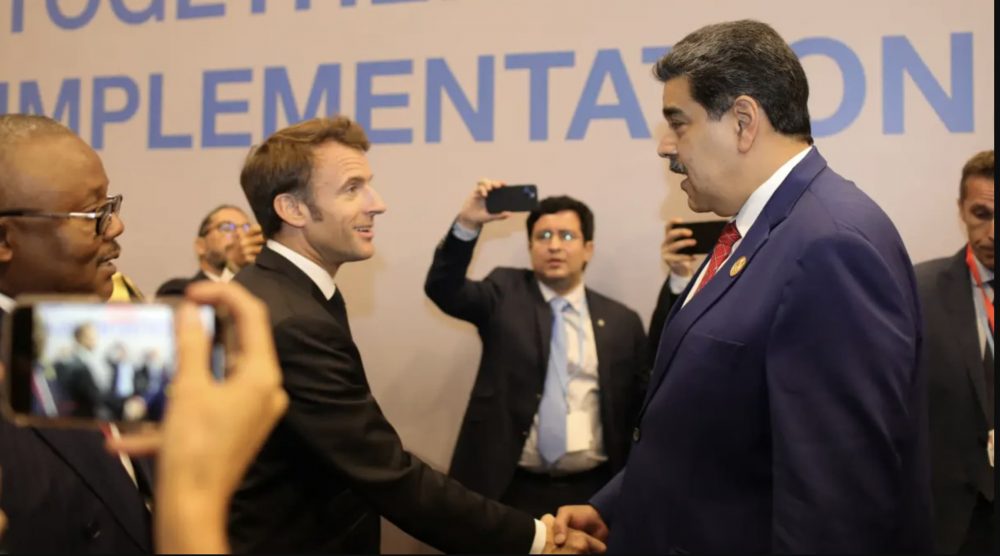 Cuatro logros de 2022 2 Presidente de Venezuela, Nicolás Maduro y el líder francés, Emmanuel Macron en la COP 27