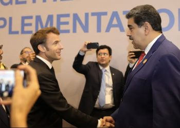Cuatro Temas: Lo insoportable para la oposición 7 Presidente de Venezuela, Nicolás Maduro y el líder francés, Emmanuel Macron en la COP 27