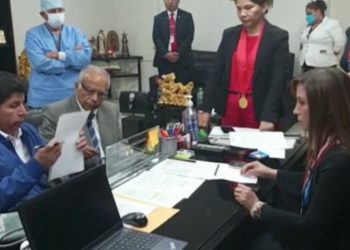 La Fiscal de la Nación, Patricia Benavides, presente en diligencia al detenido Pedro Castillo