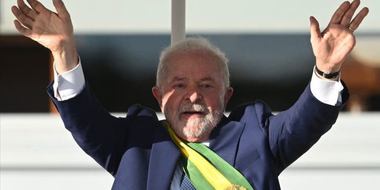 En Brasil vuelve la esperanza 1 Sin duda alguna, uno de los mayores y más complejos retos de este nuevo mandato de Lula, será el de la superación del odio y la unificación de los brasileros y brasileras tras una campaña política y las elecciones más polarizadas en la historia del Brasil