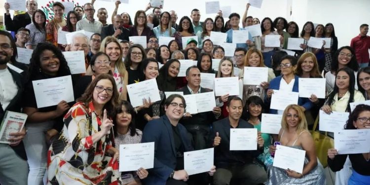 Brigadas de comunicación para la liberación