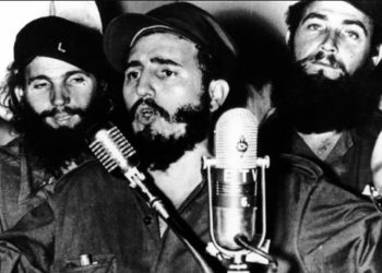 Junto a Fidel, seguimos en pie de lucha