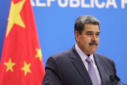 Una visita de Estado poderosa 2 Esta poderosa gira también es un mensaje a Washington para que se ponga serio, respete y cumpla los acuerdos; y avance en las rectificaciones fundamentales de su fracasada política hacia Venezuela en específico; y hacia América Latina en general