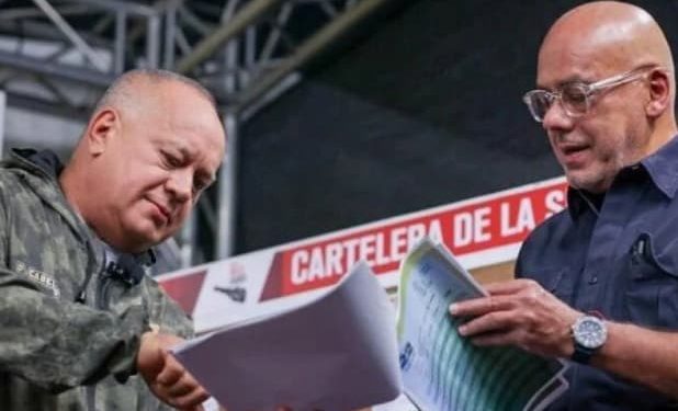 “Un fraude gigantesco” 1 “Un fraude gigantesco”