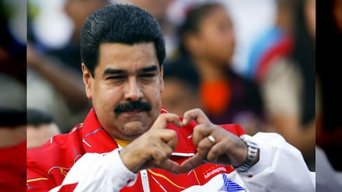 “Nicolás cumple, cumplimos con Nicolás” 2 "¡El pueblo de
Caracas cumple con
nuestro Presidente
Nicolás Maduro! Líder
incansable, que ha
librado incontables
batallas, con lealtad
revolucionaria y
un inmenso amor
por nuestra Patria.
Feliz cumpleaños,
mi Comandante.
Bendiciones para
usted y su familia",
jefa del gobierno
del Distrito Capital,
Carmen Meléndez