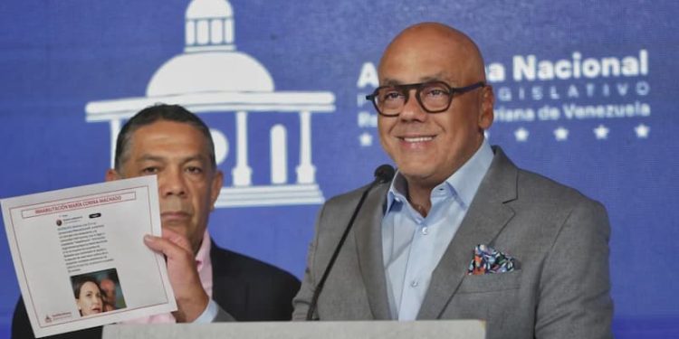 En 2024 hay elecciones presidenciales 1 A estas alturas, ya deberían saber que a nosotros no nos interesan sus intenciones de inmiscuirse en los asuntos que sólo les competen a los venezolanos. Ocúpense ustedes de su país”, Jorge Rodríguez