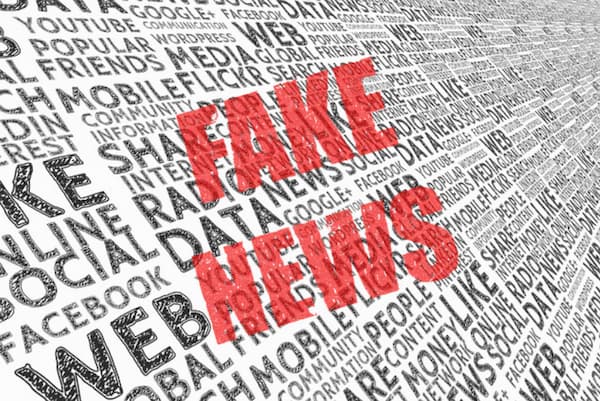 Assange y el fake news en Gaza 2 Se crean historias
para justificar
masacres, para que
la población, por
lo menos un sector
importante, este
predispuesto a
respaldarlas. No les
importa los "daños
colaterales", no
tienen escrúpulos ni
reservas éticas