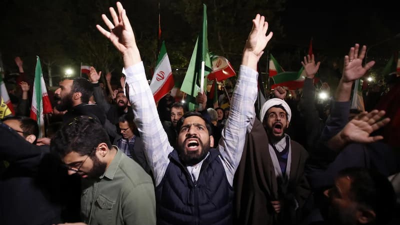 China y Rusia defendieron en la ONU el derecho de autodefensa de Irán, mientras que los países del Alba expresaron su "profunda preocupación por la escalada de violencia en Oriente Medio", Y condenaron "una vez más el genocidio perpetrado por Israel contra Gaza" y repitieron el llamamiento "al Consejo de Seguridad de la ONU para que imponga un alto el fuego"
