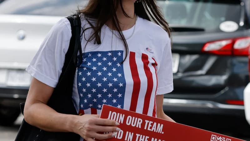 Trasnacionales norteamericanas, nacidas y desarrolladas al amparo de su aparato estatal, de su burocracia alimentada por empresarios, que muchas veces eran los mismos políticos, sobre todo en el sector petrolero y armamentístico