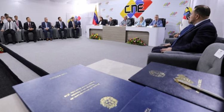 Candidatos firman acuerdo por la paz de Venezuela 1 Los firmantes se comprometen a propiciar un clima de respeto, paz y participación democrática, para que en la jornada electoral del 28 de julio y los días posteriores no se desconozca la voluntad del pueblo con hechos de violencia