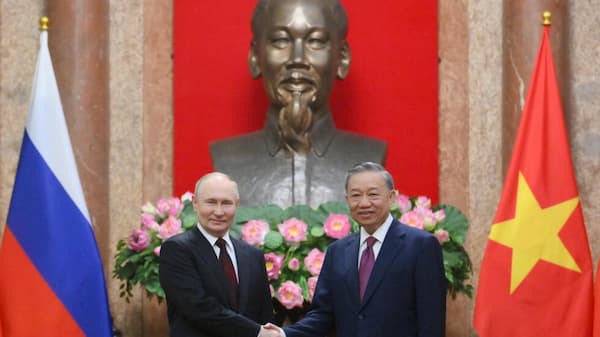 "Los BRICS tienen un gran potencial para el ingreso de nuevos miembros y, por supuesto, nosotros saludamos y apoyamos el deseo de los socios interesados en diferentes continentes de desarrollar contactos",  Vladimir Putin