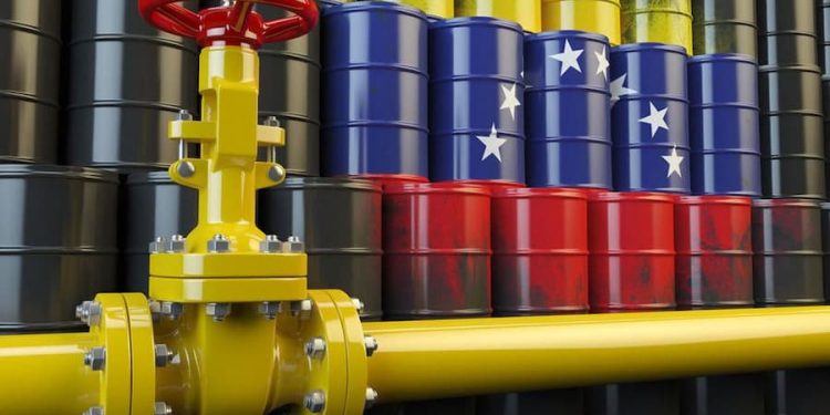 Potenciar el ingreso petr|olero, constituye el principal objetivo en función de la aceleración productiva nacional. Ningún otro sector le podría imprimir tanta fuerza a la producción nacional, como lo hace en la actualidad la industria petrolera