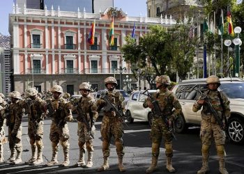 Bolivia posee las primeras reservas de litio del mundo, que una derecha feroz, poderosa, separatista y supremacista está ansiosa de obtener y entregarla a sus amos norteamericanos
