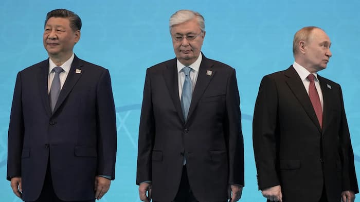 Una OCS fuerte jaquea al hegemón 2 "La aplicación unilateral de sanciones es incompatible con los principios del derecho internacional y tiene un impacto negativo en terceros países y las relaciones económicas internacionales", declaración conjunta OCS (Astaná, Julio 2024)