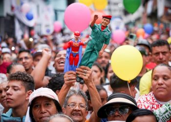 La oposición bloqueó y sancionó a PDVSA, generando casi mil medidas de asfixia económica contra la población venezolana