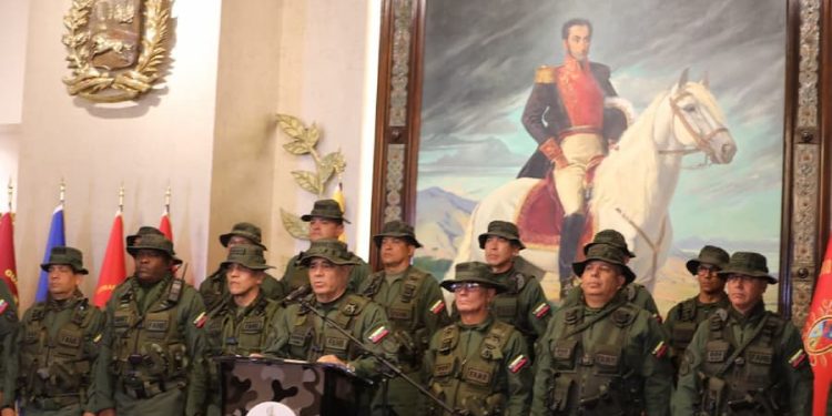 Comunicado del Ministro del Poder Popular para la Defensa 1 Comunicado del Ministro del Poder Popular para la Defensa