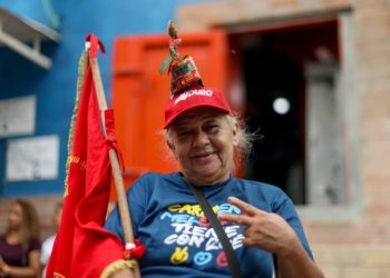 Maduro tiene a su favor los indicadores económicos, que muestran un crecimiento, y una recuperación de la producción, que ha reducido la dependencia del petróleo en un país que posee las mayores reservas del mundo