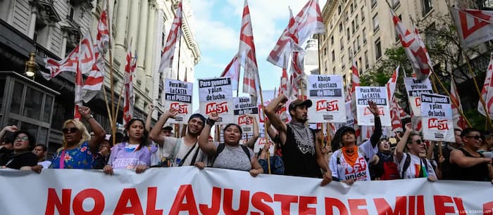 En un contexto neoliberal como el que está proponiendo la oposición venezolana, la falta de empleo o el subempleo dejará a la mayoría de la población sin ingresos, esto es, sin dinero